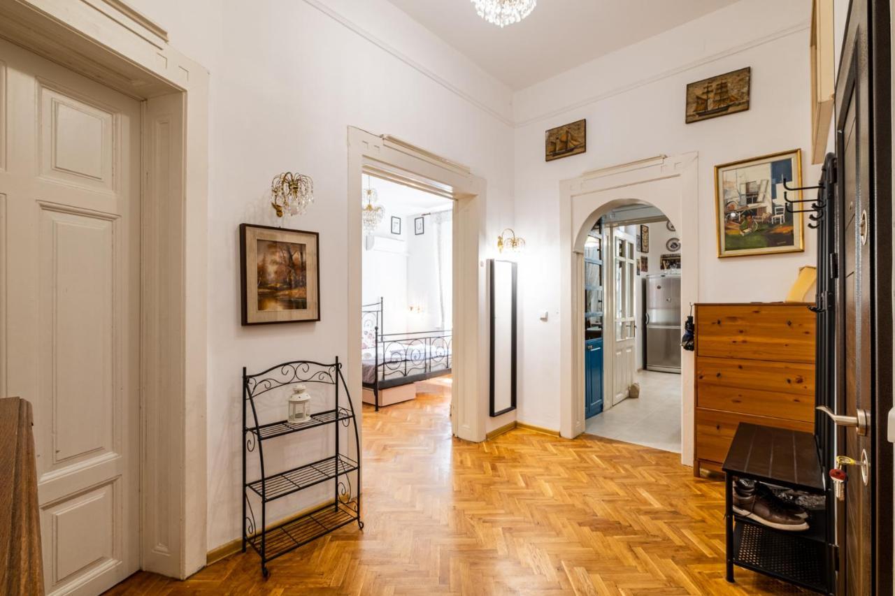 Aristocratic 2Bdrm Central Apartment Varna Extérieur photo