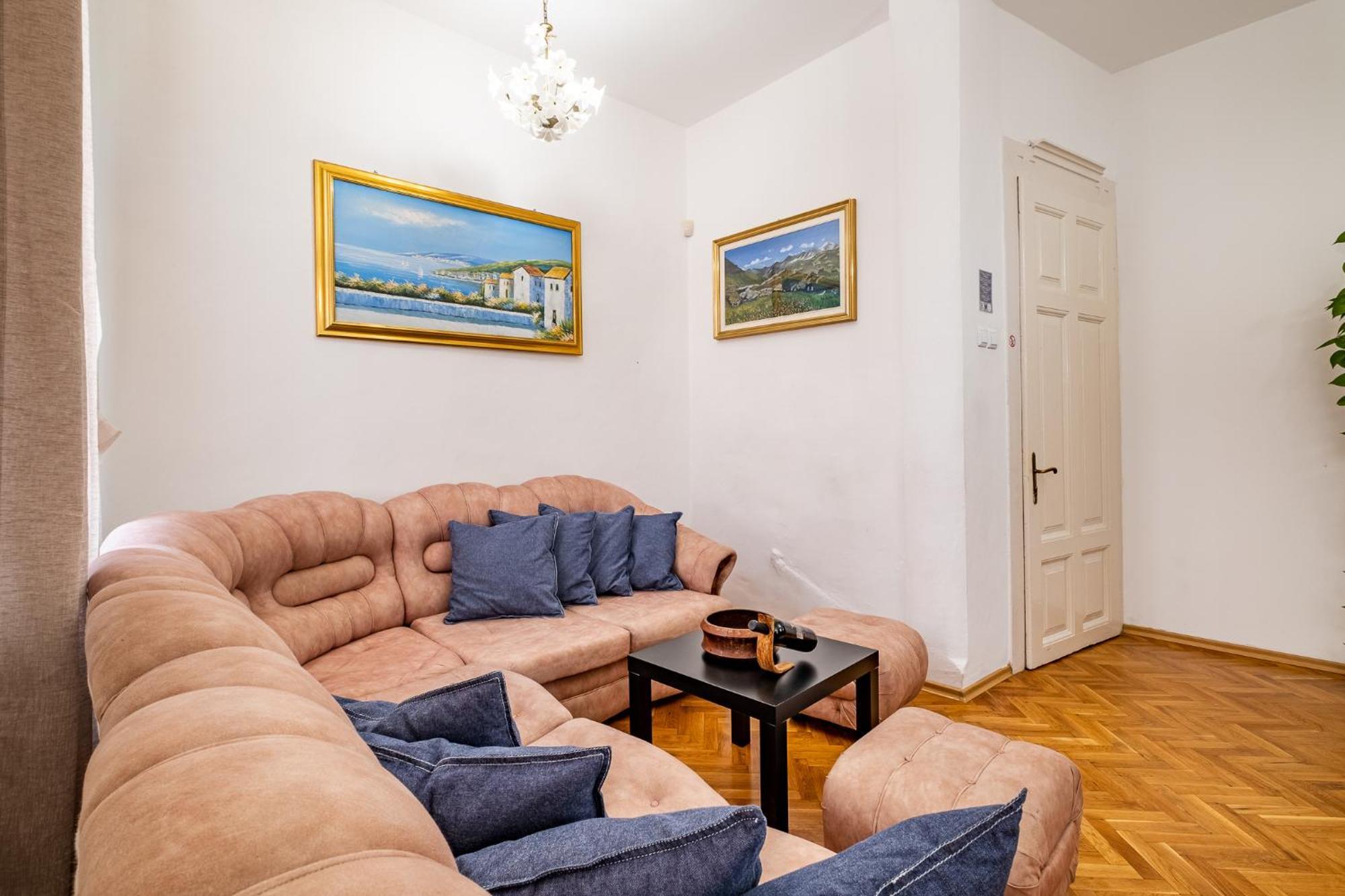 Aristocratic 2Bdrm Central Apartment Varna Extérieur photo